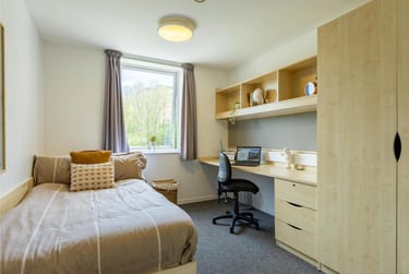 1 bed house, De Walden Way, City Centre, Bradford, BD71BD - Image 9